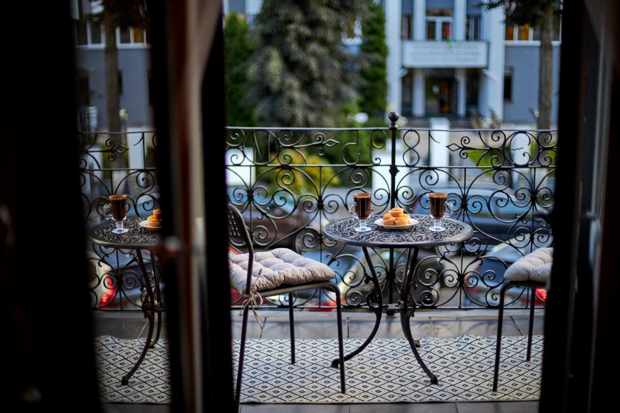 Paulmarie Apartment Near Nezavisimosti Мінськ Екстер'єр фото